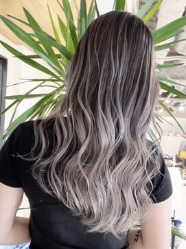 フリーク(FLEEK) グレージュハイライト