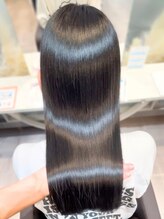 【髪質改善トリートメント】失われた潤いを内側から補う！カラーや熱ダメージによる髪の乾燥を徹底補修