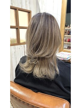 ミクロ ヘアーデザイナーズ(396 Hair Designers) グラデーションのデザインカラー