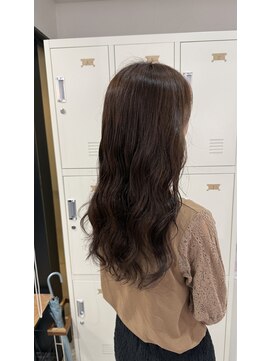 ウタシロイロ(uta shiroiro) コテ巻き風パーマ