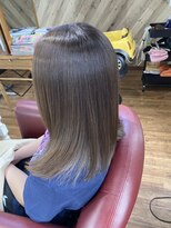 ルネッサンスヘアー ラファエロ(RAFFAELLO) 透明感溢れるグレージュカラー
