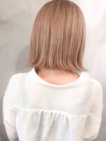 エル セルカ 高田馬場(el CERCA)&nbsp;[高田馬場新宿池袋]切りっぱなしボブ×ホワイトベージュ×外国人