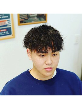 ブルートバーバーショップ(BLUET Barber Shop) ツイストパーマ