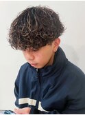 波巻きスパイラルツイストスパイラルパーマ刈り上げマッシュ