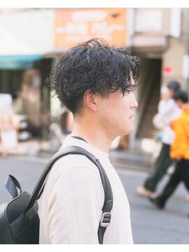 カフ(CAF) CAF河内駿アッシュブラックマッシュパーマ