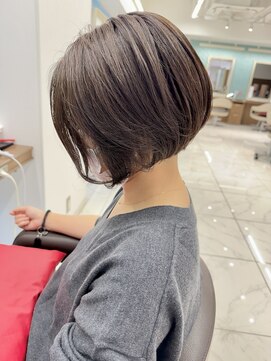 アッシュ 下北沢店(Ash) プチ刈り上げの前下がりショートボブ
