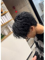 イーラ(era)&nbsp;マッシュウルフツイスパメンズパーマ