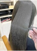 オリーブグレージュ　20代/30代/ブリーチなし