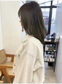 オリーブグレージュ イルミナカラー レイヤーカット 