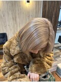 ホワイトベージュ