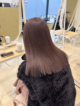 スニュウ(snuw) レイヤーボブマロンベージュインナーカラーブリーチなし