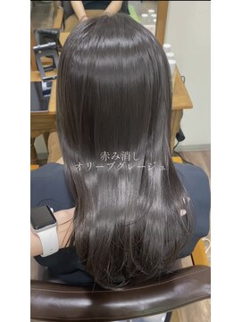 サク(Sac.) 今っぽい透明感オリーブグレージュ Sac.一澤幸奈