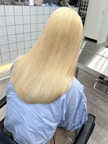 サンク 原宿 表参道(cinq) ミニボブ保湿ケアブリーチミルクティーベージュピンクベージュ