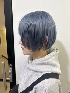 アリエル セバスチャン 透明感ショートヘア