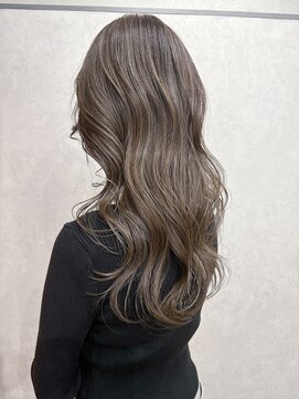 グレージュカラー