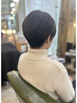 刈り上げないショート