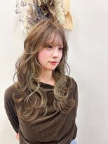 ハロー(...Hello)&nbsp;レイヤーカット くすみカラー ベージュ オリーブベージュ