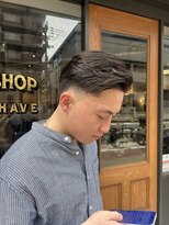 フリーク バーバーショップ 都島店(FREAK BARBER SHOP)&nbsp;ナチュラルサイドパート×テーパーフェード