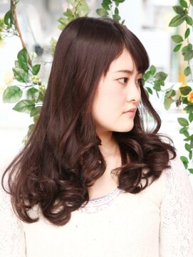 アンシェリ(Ancheri by flammeum) 攻め感が可愛い、強めカールロング【藤沢】