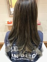 ヘアーデザイン ロッタ(hair design lotta) 【hair design lotta】エッジの効いたハイライトロングスタイル