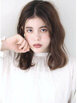 サーカス バイ ビュートリアム 青山(CIRCUS by BEAUTRIUM)&nbsp;ゆるふわ　手入れ簡単　無造作　韓国風パーマ　ミディアムヘア