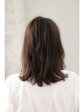 ジョエミバイアンアミ(joemi by Un ami) joemi新宿　パーマミディ　花野