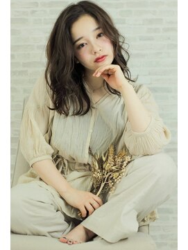 ラックスビーハカタ 福岡博多バスターミナル店(LUXBE HAKATA) フェミニン