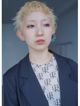 ウツワ(utuwa) (blond short)