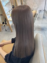 ブローチェラウカ(Broche lauka)&nbsp;メンテカット×グレージュ