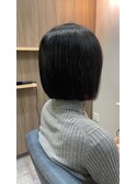 プツっとボブ×イヤリングレッドカラー