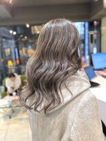 モア 下通店(MORE)&nbsp;明るめベージュカラー