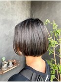 柔らかミニボブ/イヤリングカラー/プラチナグレージュ/20代30代