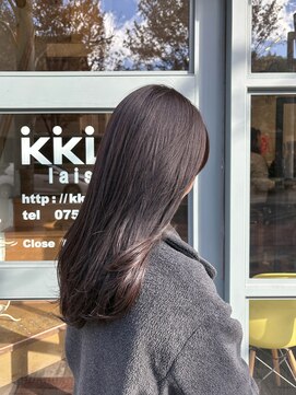 アッシュグレージュ