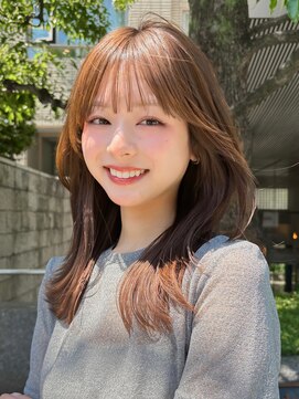 アンアミ オモテサンドウ(Un ami omotesando) 大人可愛いくびれミディアム、髪質改善、レイヤーカット[松川蓮]