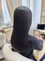 ウミネコ 表参道店(Umineko)&nbsp;重めシルエットでまとまる艶ロング