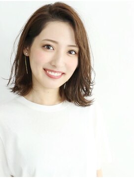 ムルチュラ(muruchura) カーキベージュ大人かわいいフリンジウェーブ　BY Yamaki Ayako