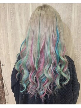 ラピス テラス 渋谷(Lapis terrace) エクステで作るカラフルカラー