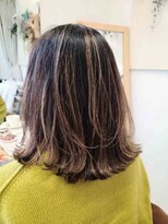 スタッフ イット ヘアー ハイライト×切りっぱなしボブ♪