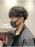 簡単に決まるセミウェットツーブロックマッシュパーマ