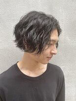 フィフスワン(fifth one)&nbsp;波巻きパーマセンターパートツイストパーマメンズマッシュパーマ