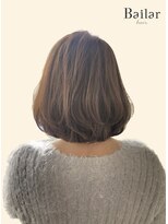 バイラ(Bailar)&nbsp;Ｂａｉｌａｒ【バイラ】明るめグレイカラー☆ナチュラルボブ