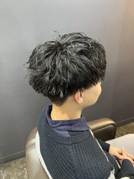 クロムトウキョウ ザ バーバー 新宿本店(CHROM TOKYO the Barber) ツーブロックマッシュアイロンセット風ツイスパ