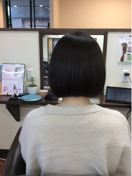 バンビ 本渡店(Bambi) ぱっつんボブ