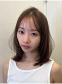 ふわっと包み込む小顔効果の顔周りレイヤー