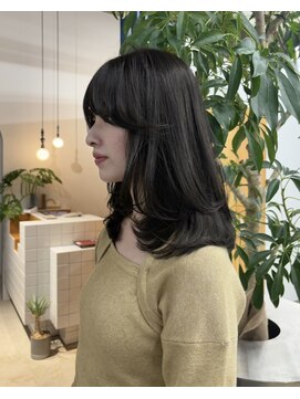 ミーナ バイ アーバン(Meena by urban.) 【stylist AIKA】オリーブグレージュとレイヤーカット