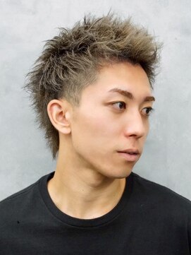 クロム トウキョウ ザ バーバーアルト 神保町店(CHROM TOKYO the Barber ALT) ショートウルフ/アッシュブラウン/メンズショート