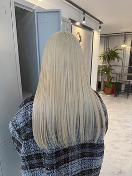 ヴィア 京都烏丸(Via) ブロンドヘア