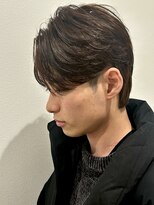 ヒュイル バイ ニアウ(Hwyl by Niau)&nbsp;MEN’S HAIRセンターパートスパイラルパーマニュアンスパーマ