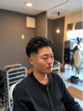 ザ ブライト バーバー(The BRIGHT BARBER) オールバックスキンフェード ツイストスパイラル