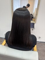 ウル(Uru)&nbsp;毎日ドライヤーで乾かしただけツヤツヤな縮毛矯正